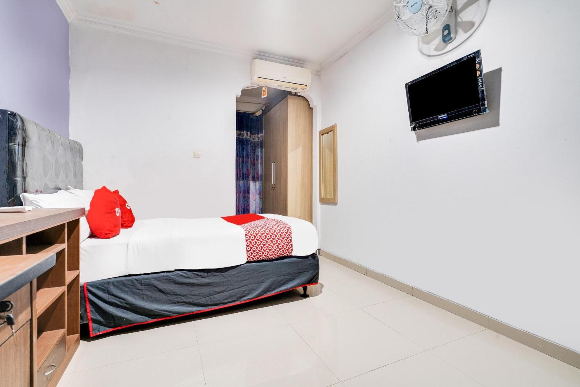 Oyo Life 91994 Sawerigading Jatinangor Syariah Hotel Sayang ภายนอก รูปภาพ
