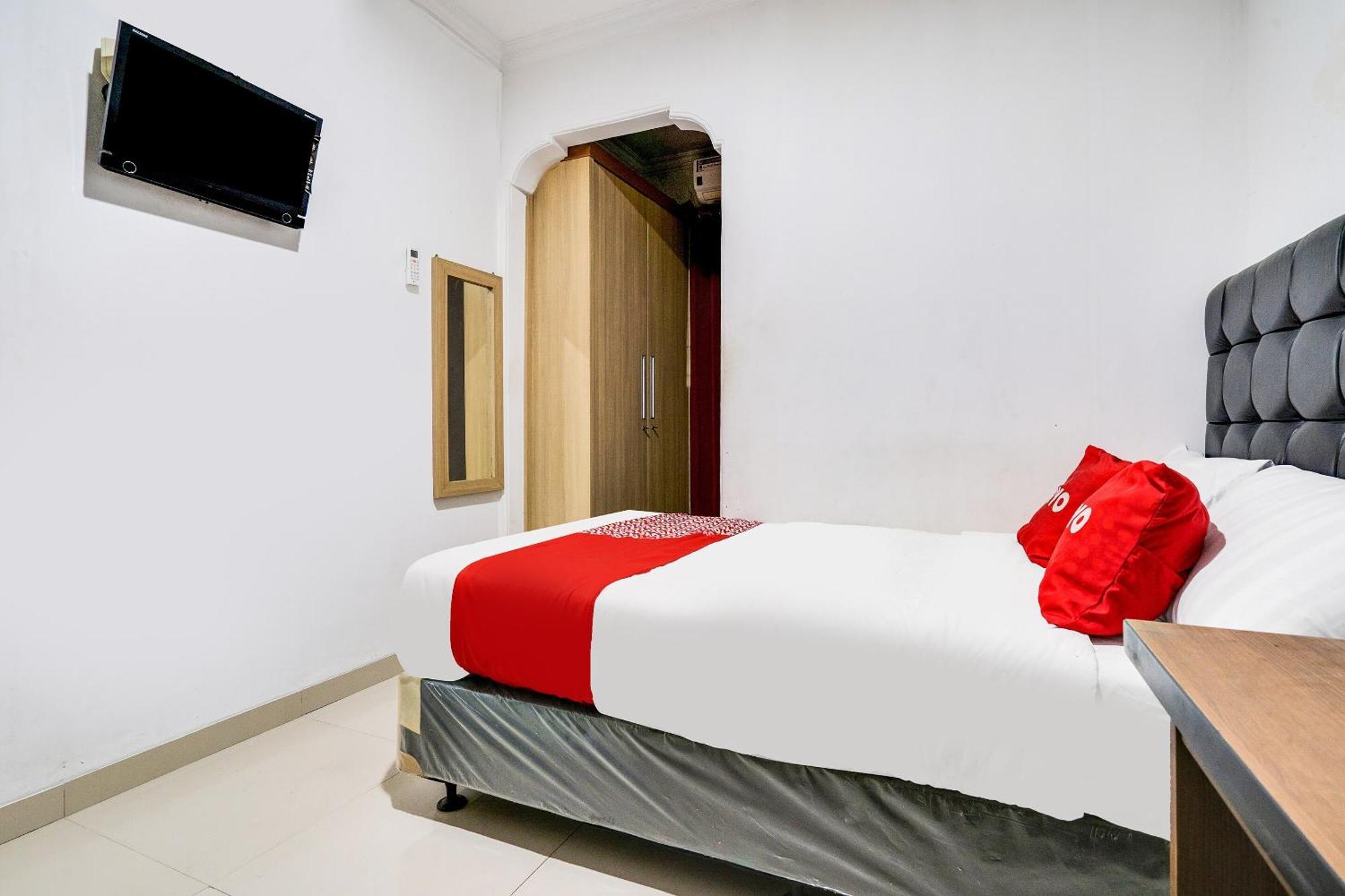 Oyo Life 91994 Sawerigading Jatinangor Syariah Hotel Sayang ภายนอก รูปภาพ