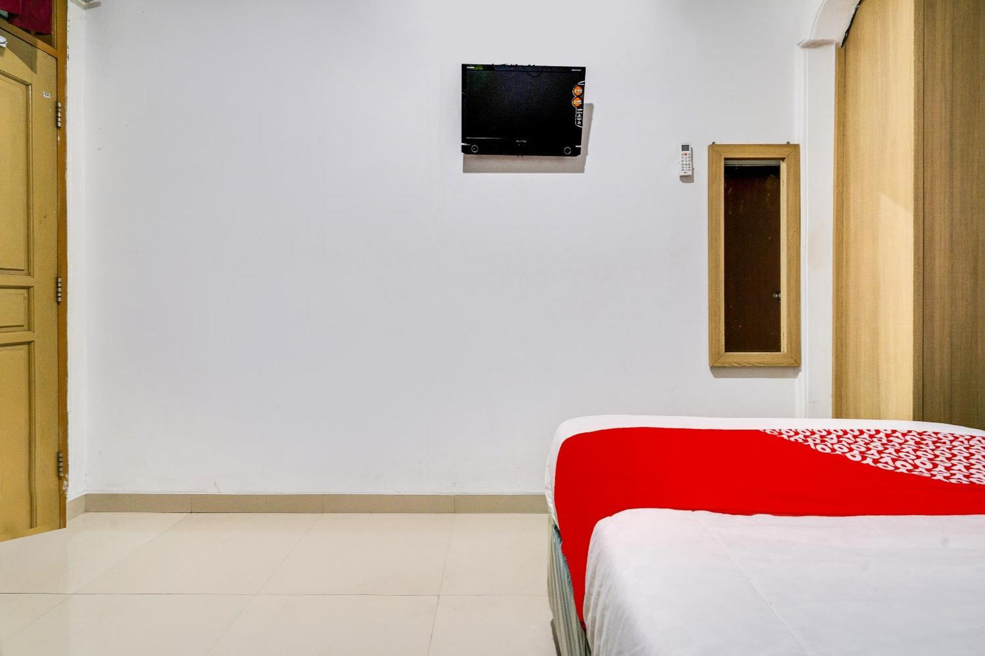 Oyo Life 91994 Sawerigading Jatinangor Syariah Hotel Sayang ภายนอก รูปภาพ